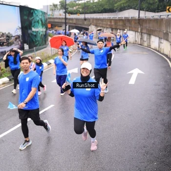 Runner Photo 7957431
