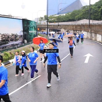 Runner Photo 7957440