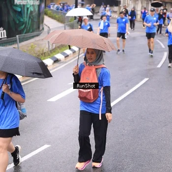 Runner Photo 7957483