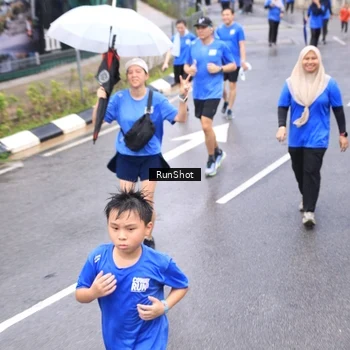 Runner Photo 7957513