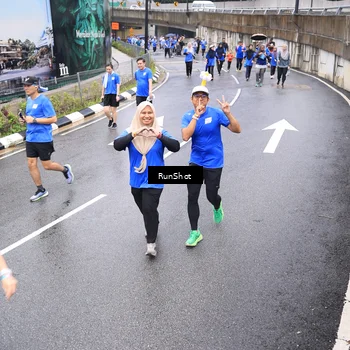 Runner Photo 7957520