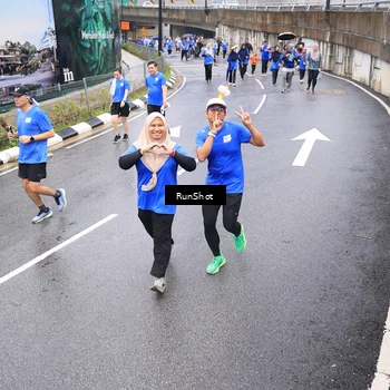 Runner Photo 7957522
