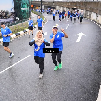 Runner Photo 7957524