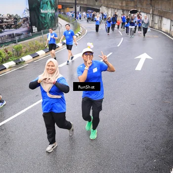Runner Photo 7957527