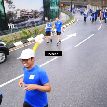 Runner Photo 7957532