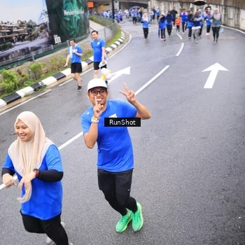 Runner Photo 7957536