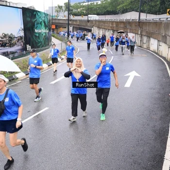 Runner Photo 7957539