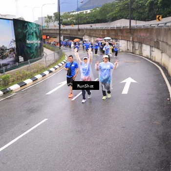 Runner Photo 7957541