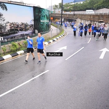 Runner Photo 7957542