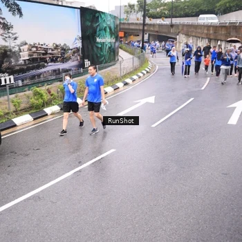 Runner Photo 7957547