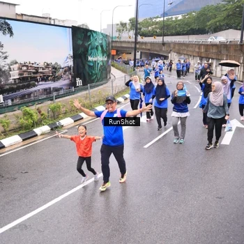 Runner Photo 7957559