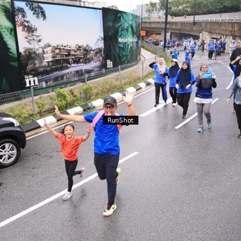 Runner Photo 7957568