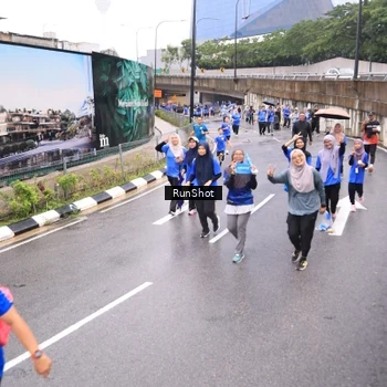 Runner Photo 7957570