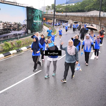 Runner Photo 7957582