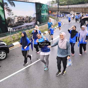 Runner Photo 7957591