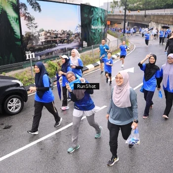 Runner Photo 7957592