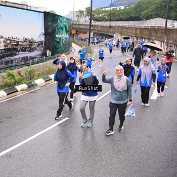 Runner Photo 7957598