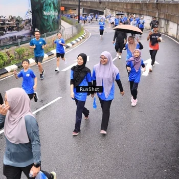 Runner Photo 7957600
