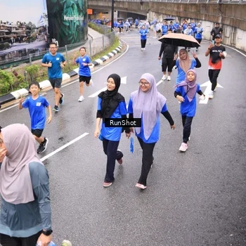 Runner Photo 7957601