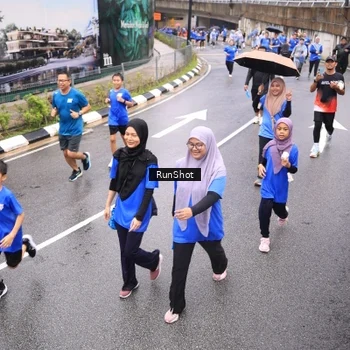 Runner Photo 7957608