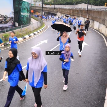 Runner Photo 7957609