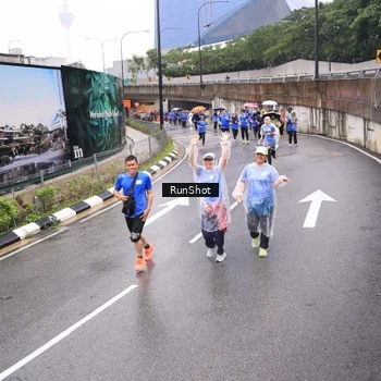 Runner Photo 7957610