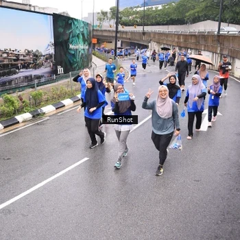 Runner Photo 7957611