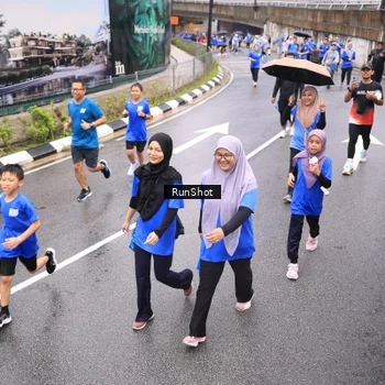Runner Photo 7957614