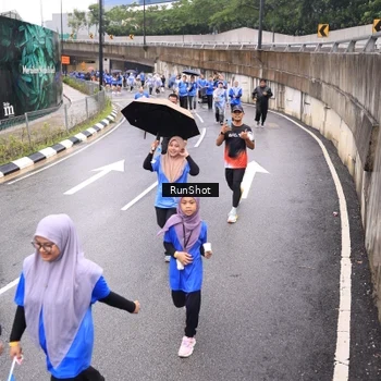 Runner Photo 7957615