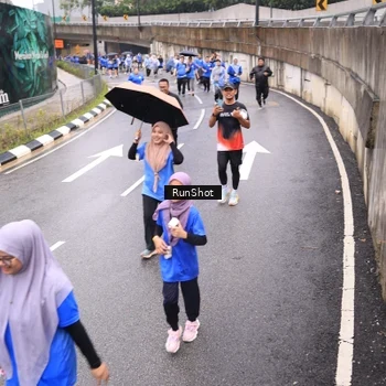 Runner Photo 7957616