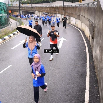 Runner Photo 7957619