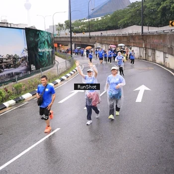 Runner Photo 7957631