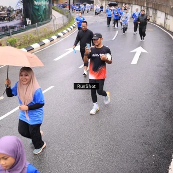 Runner Photo 7957635