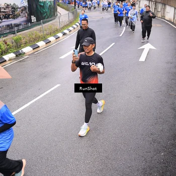 Runner Photo 7957639