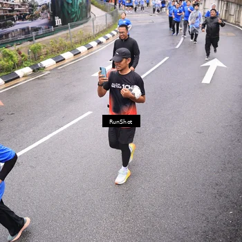 Runner Photo 7957640