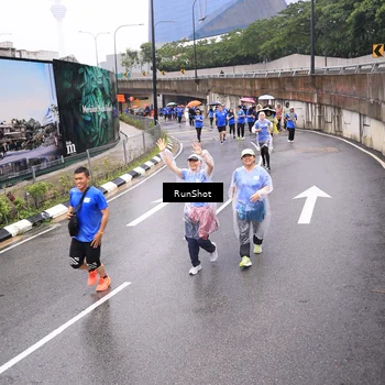 Runner Photo 7957643