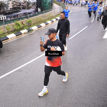 Runner Photo 7957647