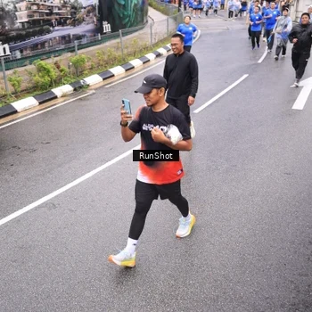 Runner Photo 7957661