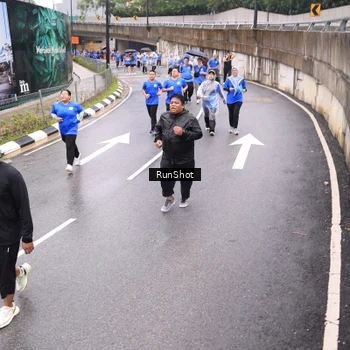Runner Photo 7957663