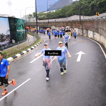 Runner Photo 7957672