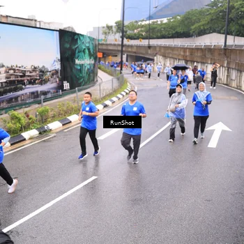 Runner Photo 7957683