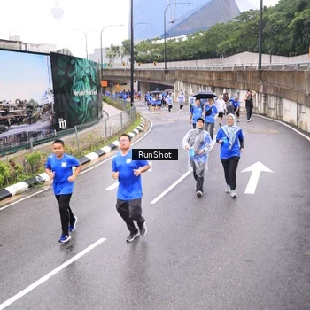 Runner Photo 7957686