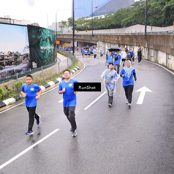 Runner Photo 7957687