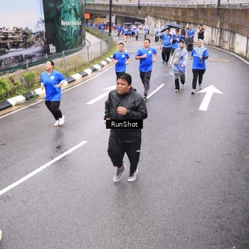 Runner Photo 7957692