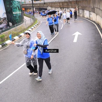 Runner Photo 7957713