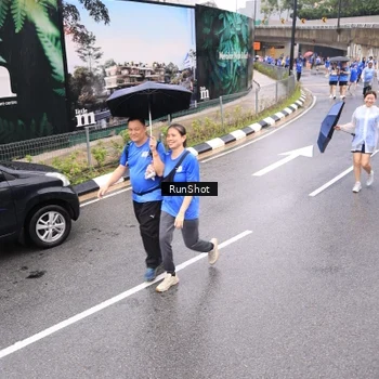 Runner Photo 7957765