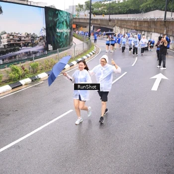 Runner Photo 7957773