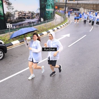 Runner Photo 7957781