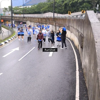 Runner Photo 7957797