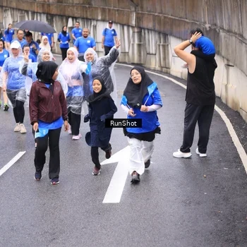 Runner Photo 7957798